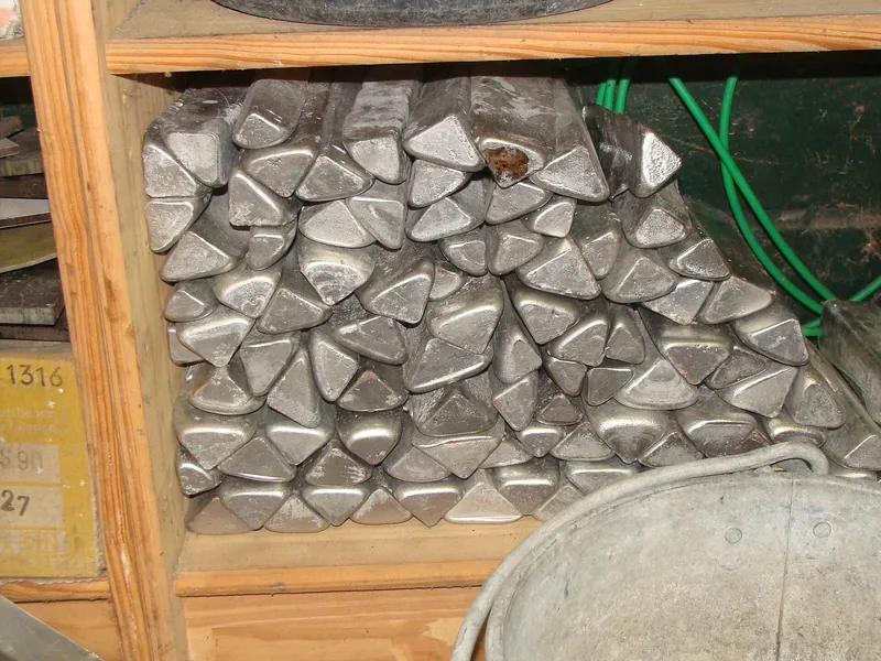 Aluminium Deoxidiser (Shots / Notch Bar / Cubes)